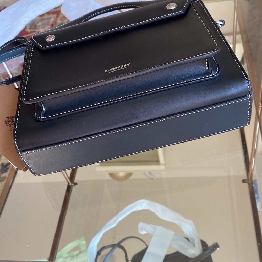 Authentic Burberry bag - Picture 15 of 17